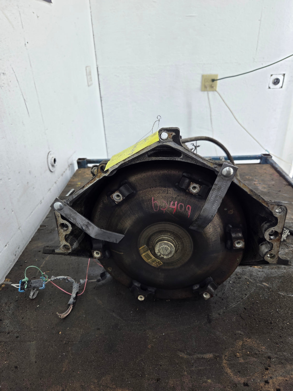 2000-2006 Chevrolet GMC 6.0L 4L80E 2wd AUTOMATIC TRANSMISSION *Untested Core 2500HD 3500HD