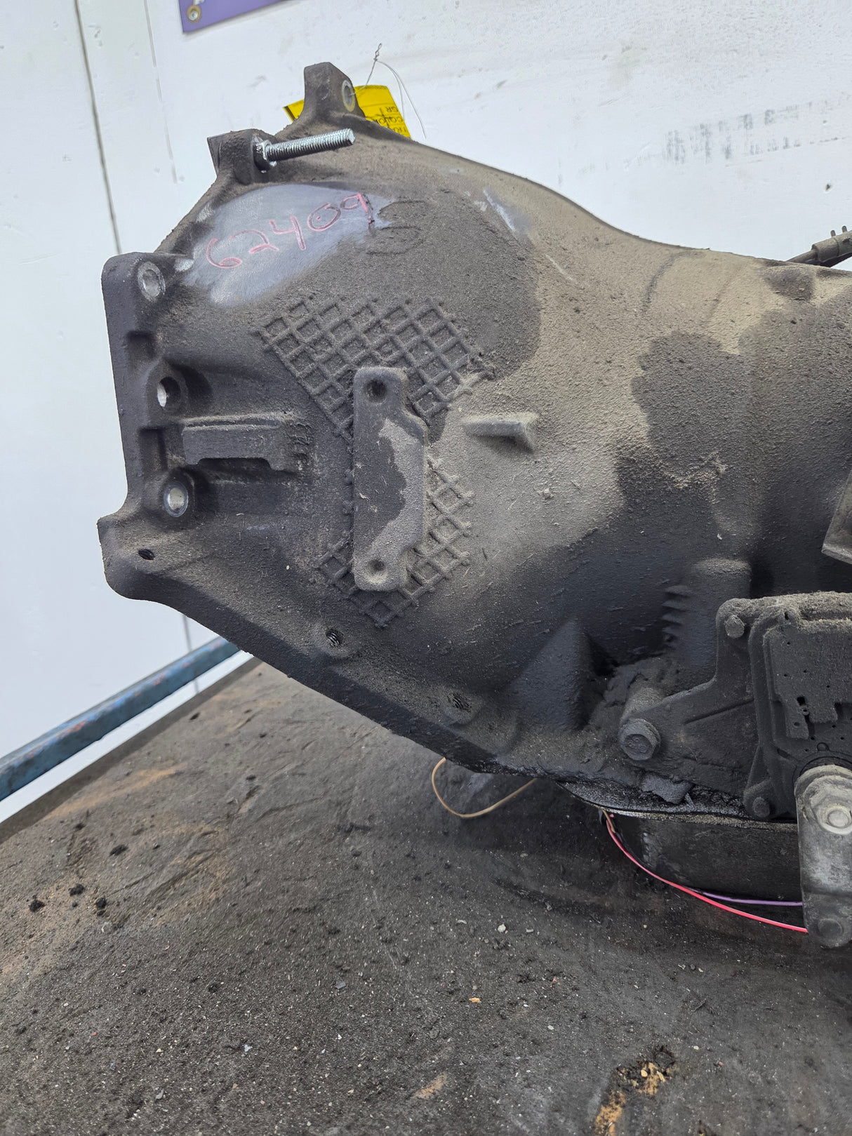 2000-2006 Chevrolet GMC 6.0L 4L80E 2wd AUTOMATIC TRANSMISSION *Untested Core 2500HD 3500HD