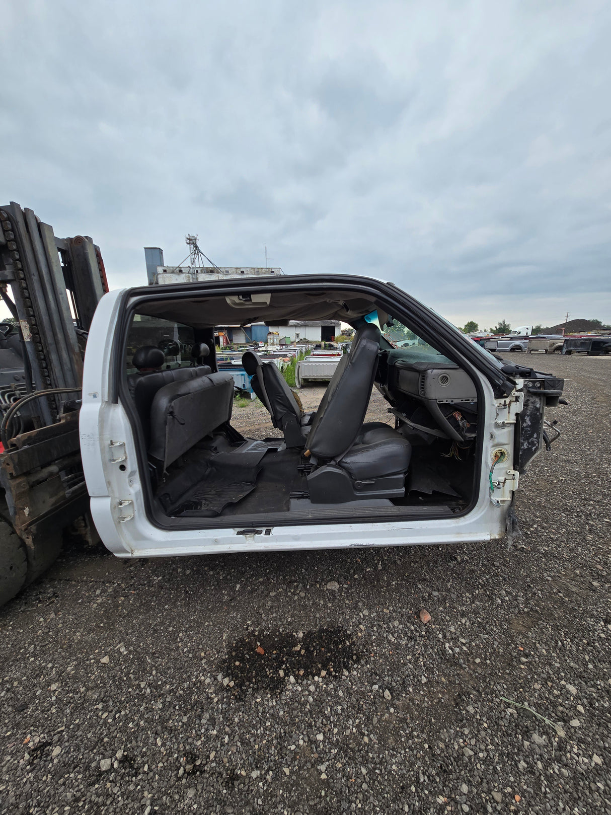 1999-2007 Chevrolet Silverado / GMC Sierra 1500 2500 HD 3500HD Extended Cab Body