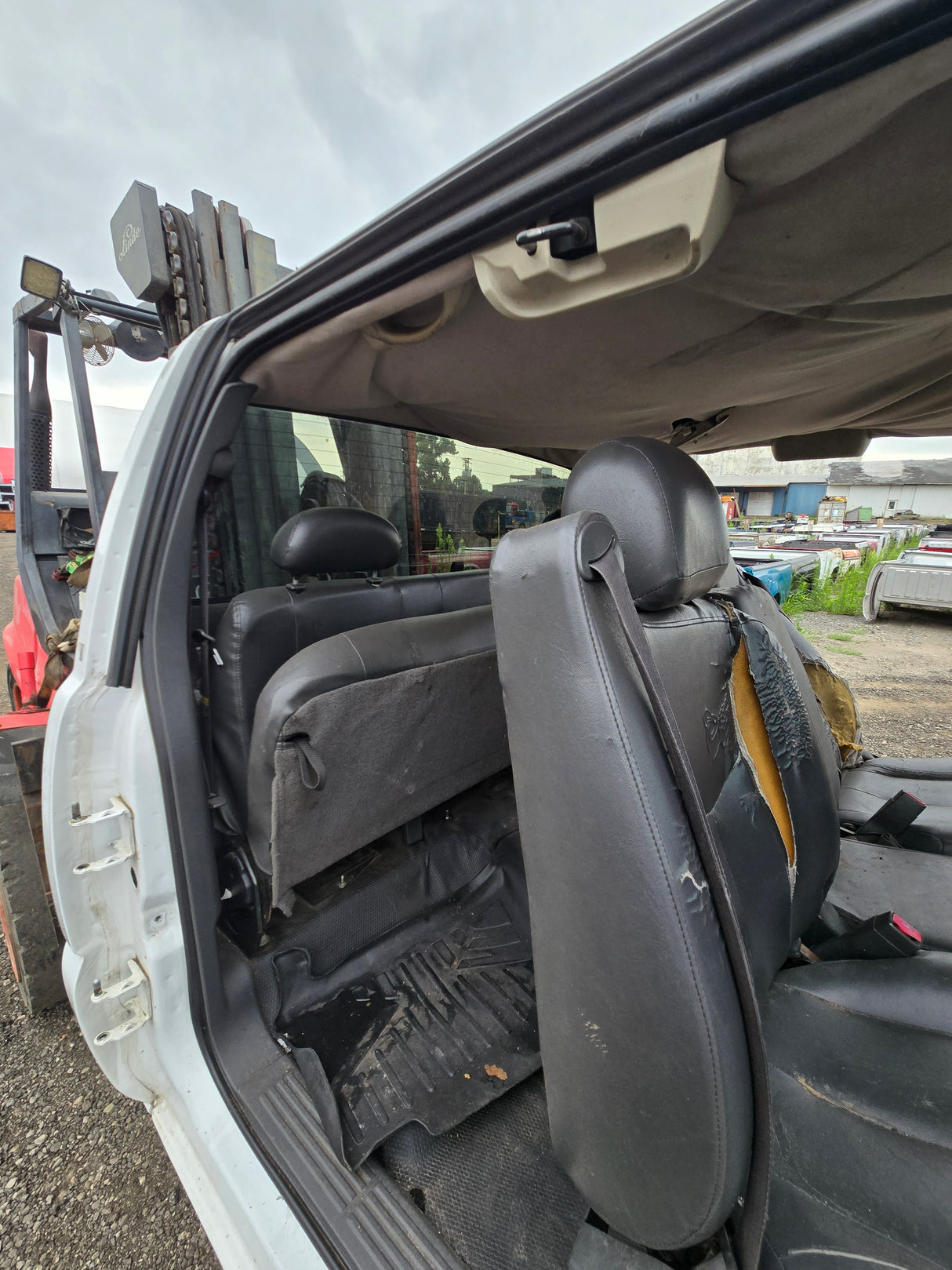 1999-2007 Chevrolet Silverado / GMC Sierra 1500 2500 HD 3500HD Extended Cab Body