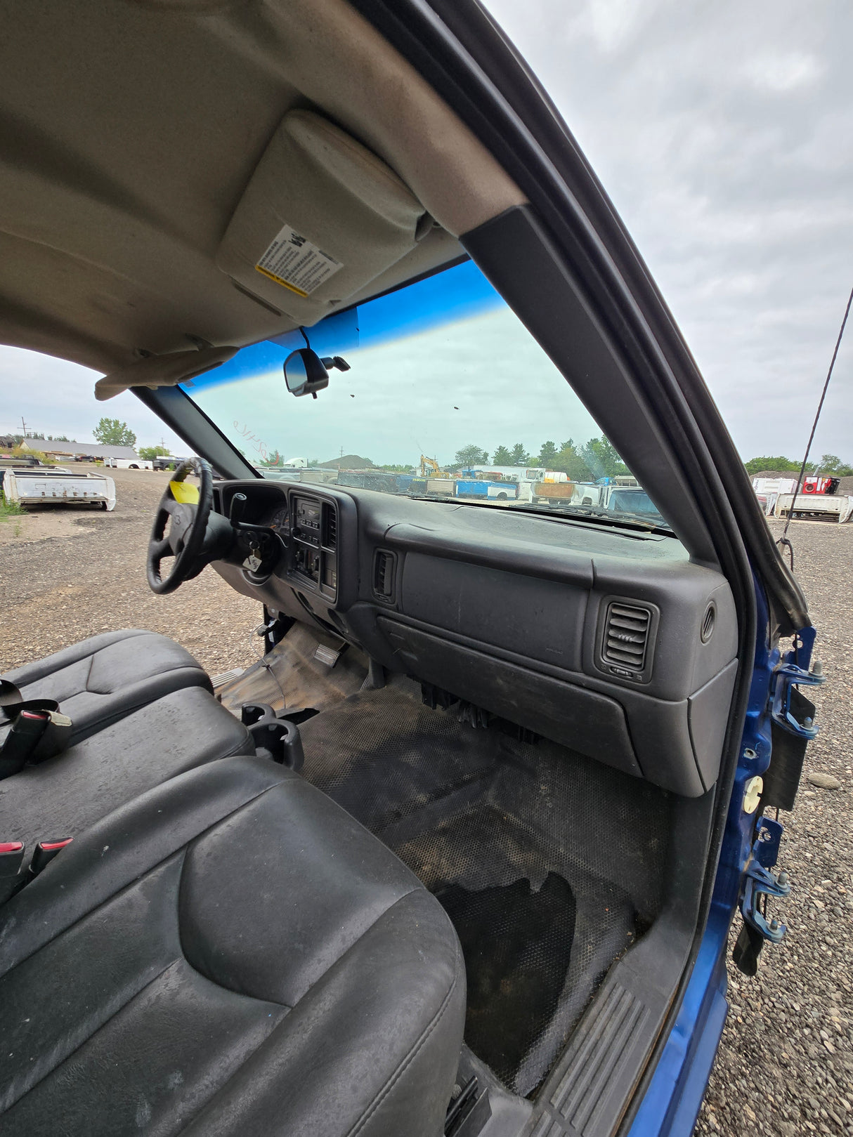 1999-2007 Chevrolet Silverado / GMC Sierra 1500 2500 HD 3500HD Regular Cab Body