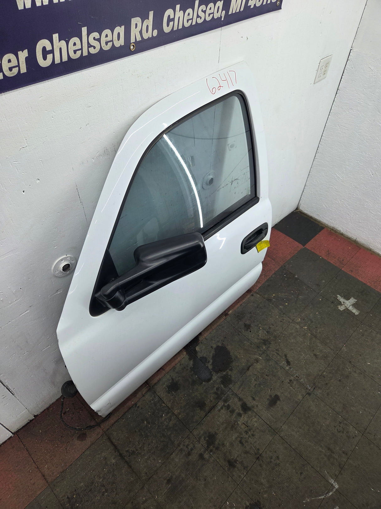 1999-2006 Chevrolet Silverado / GMC Sierra 1500 2500 3500 HD Front Driver Side Door LH