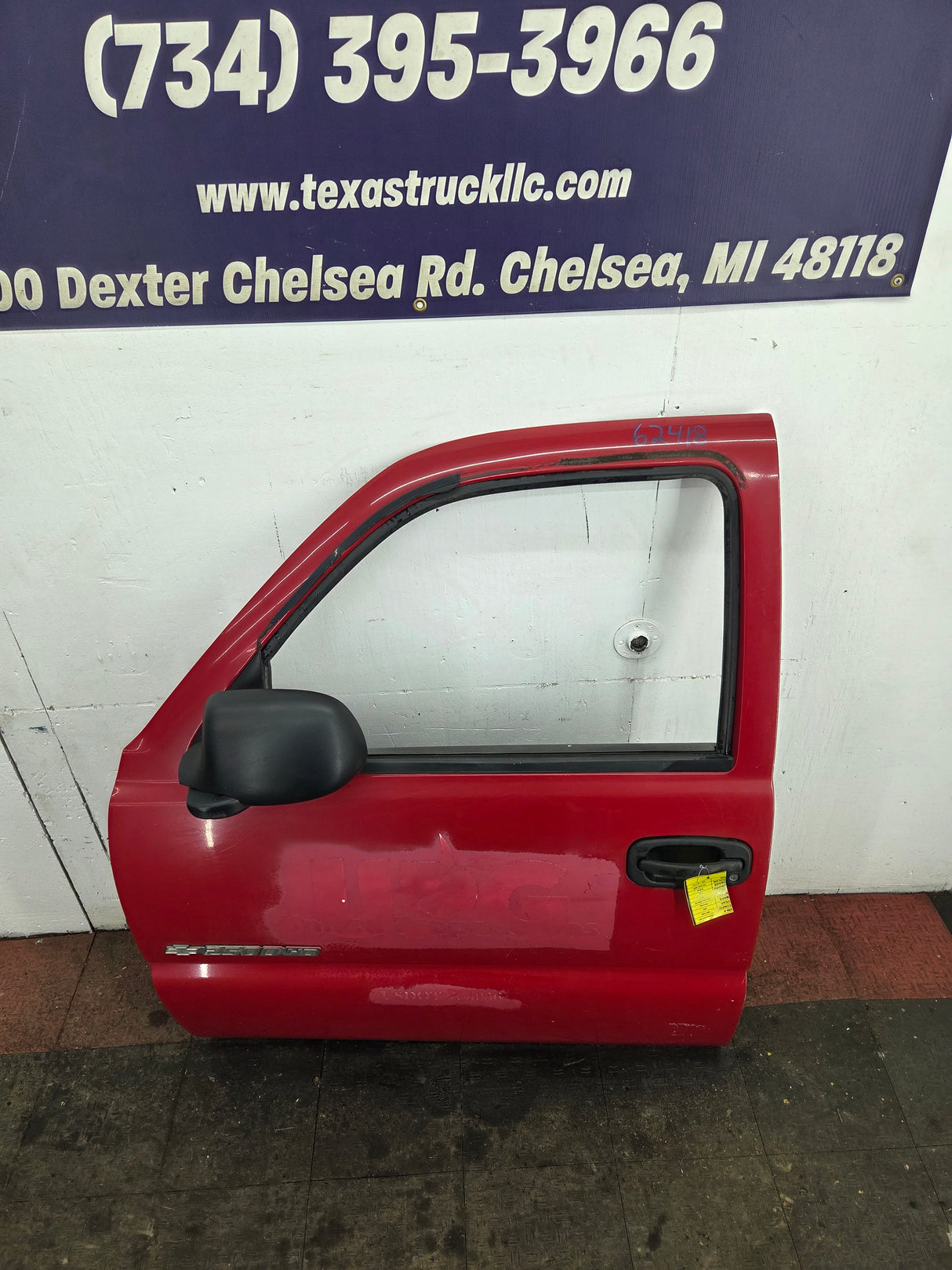 1999-2006 Chevrolet Silverado / GMC Sierra 1500 2500 3500 HD Front Driver Side Door LH