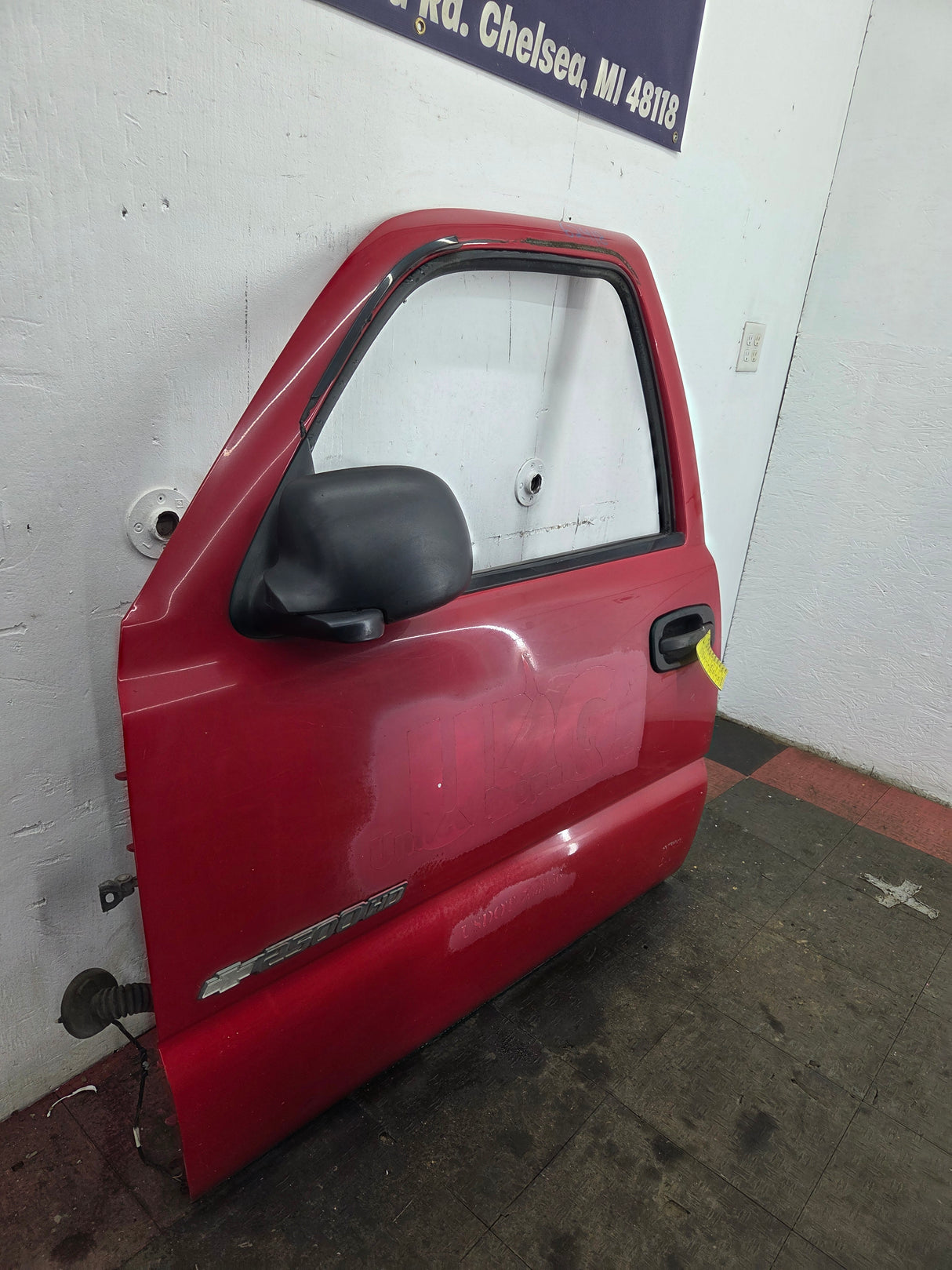 1999-2006 Chevrolet Silverado / GMC Sierra 1500 2500 3500 HD Front Driver Side Door LH