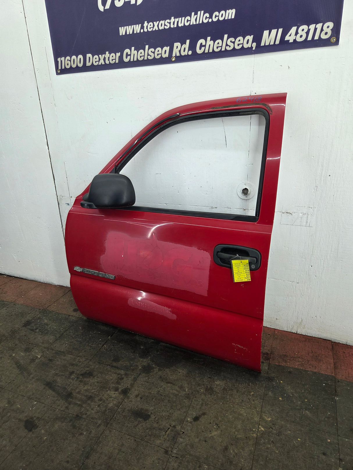 1999-2006 Chevrolet Silverado / GMC Sierra 1500 2500 3500 HD Front Driver Side Door LH