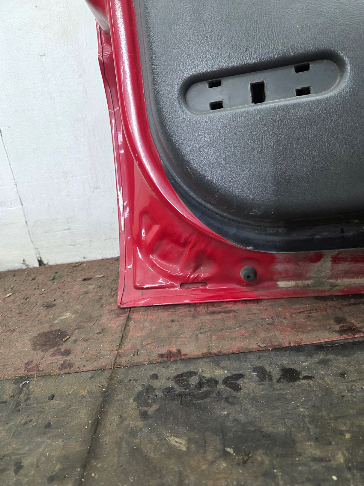 1999-2006 Chevrolet Silverado / GMC Sierra 1500 2500 3500 HD Front Driver Side Door LH