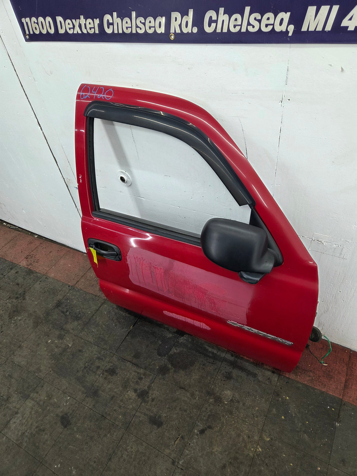 1999-2006 Chevrolet Silverado / GMC Sierra 1500 2500 3500 HD Front Passenger side Door RH