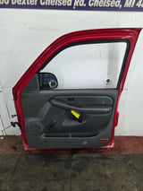 1999-2006 Chevrolet Silverado / GMC Sierra 1500 2500 3500 HD Front Passenger side Door RH