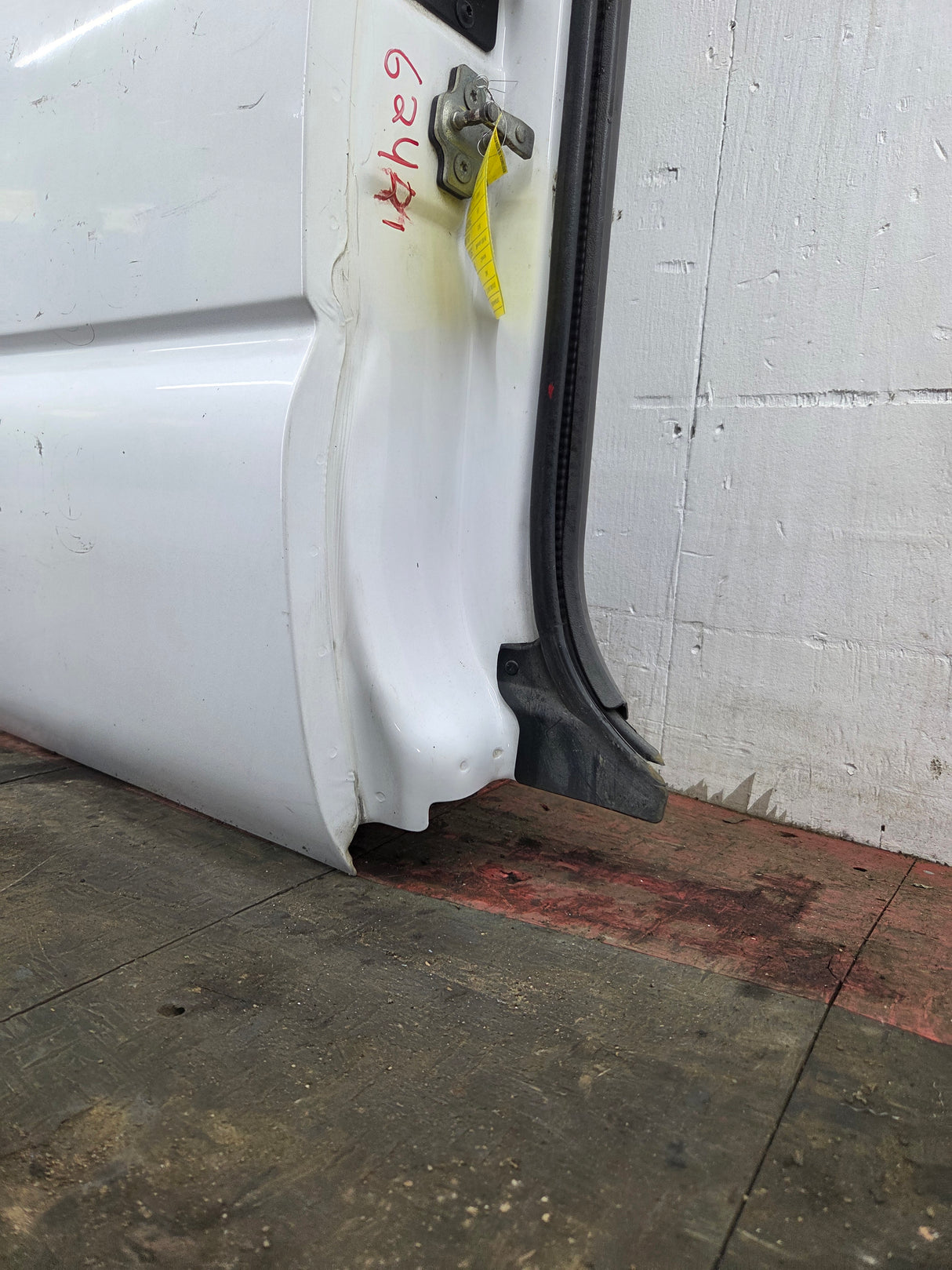 1999-2006 Chevrolet Silverado / GMC Sierra 1500 2500 3500 HD Rear Passenger side Extended Cab Rear Door