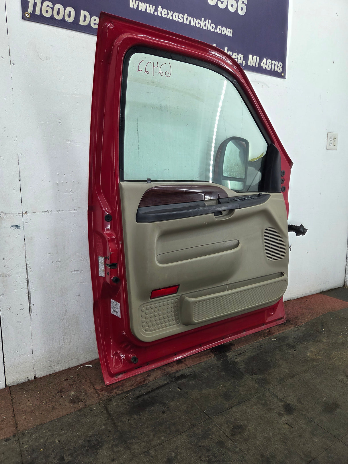 1999-2007 Ford Super Duty LH Driver Side Front Door F250 F350 F450 F550