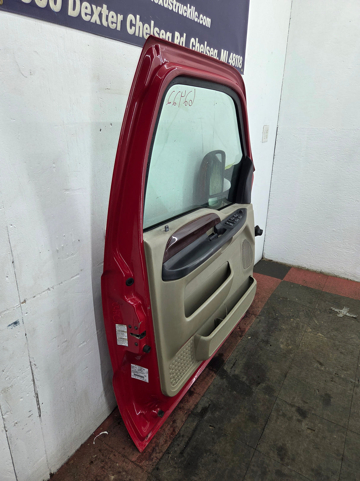 1999-2007 Ford Super Duty LH Driver Side Front Door F250 F350 F450 F550