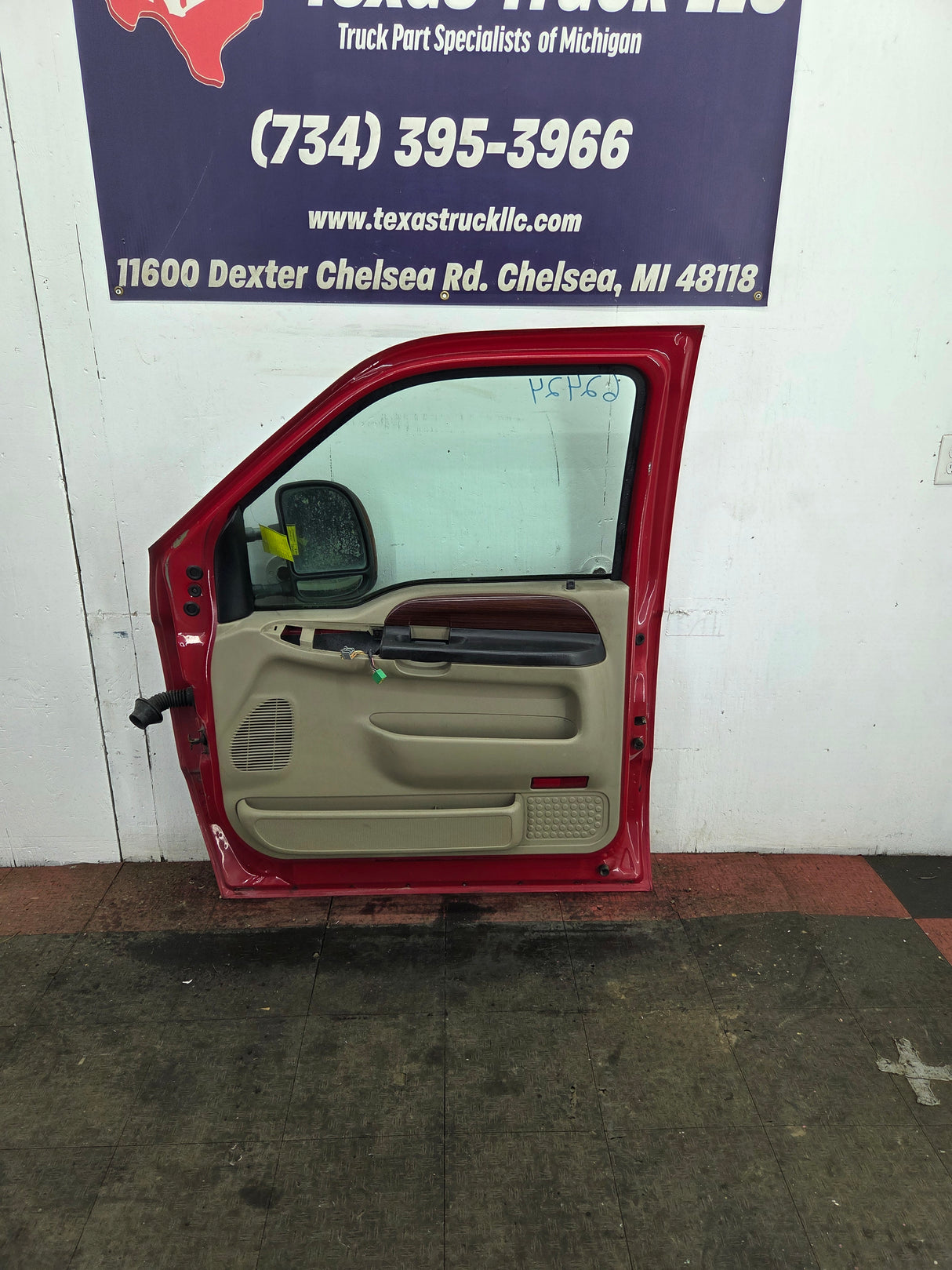 1999-2007 Ford Super Duty RH Passenger Side Front Door F250 F350 F450 F550