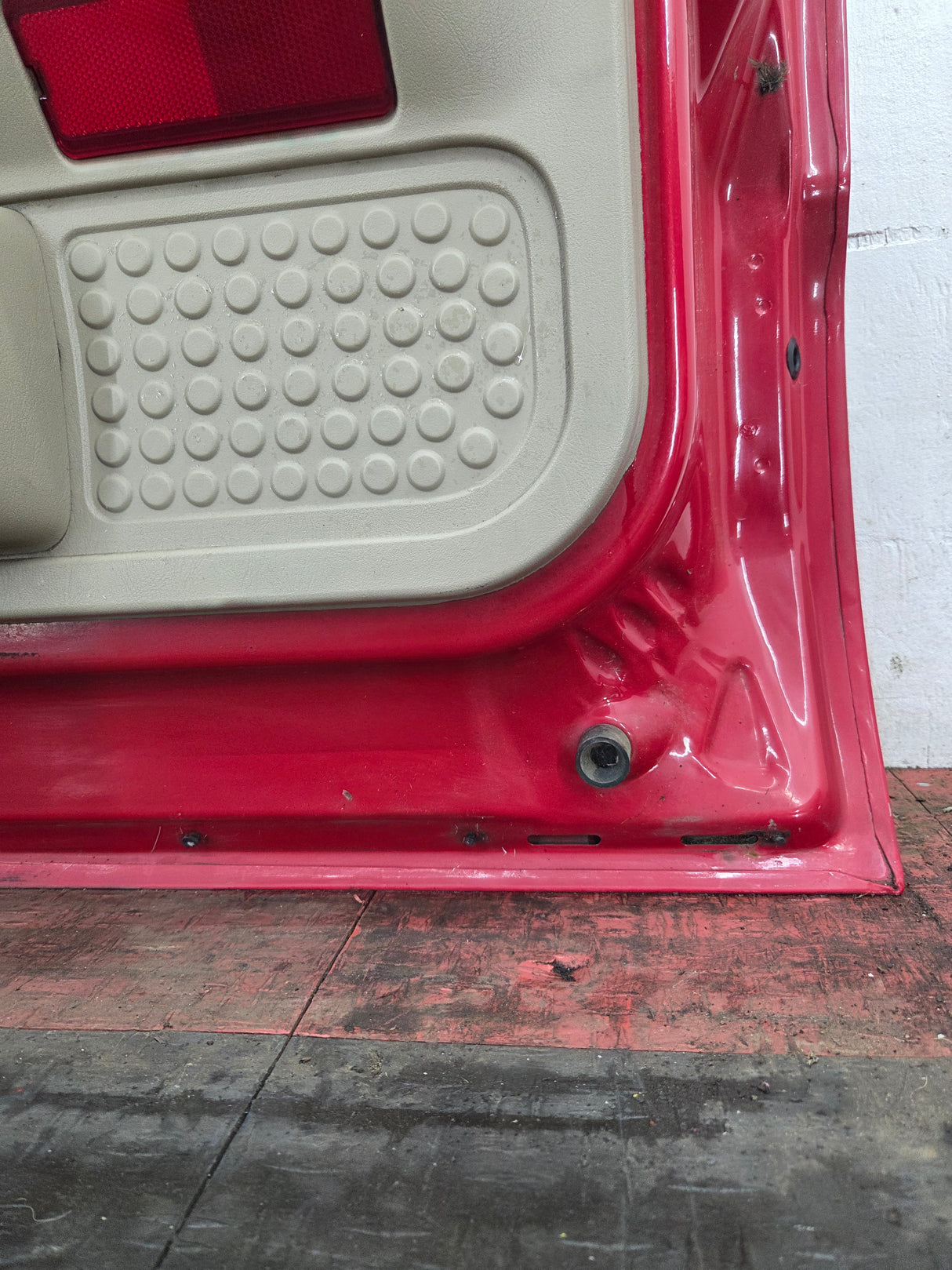 1999-2007 Ford Super Duty RH Passenger Side Front Door F250 F350 F450 F550