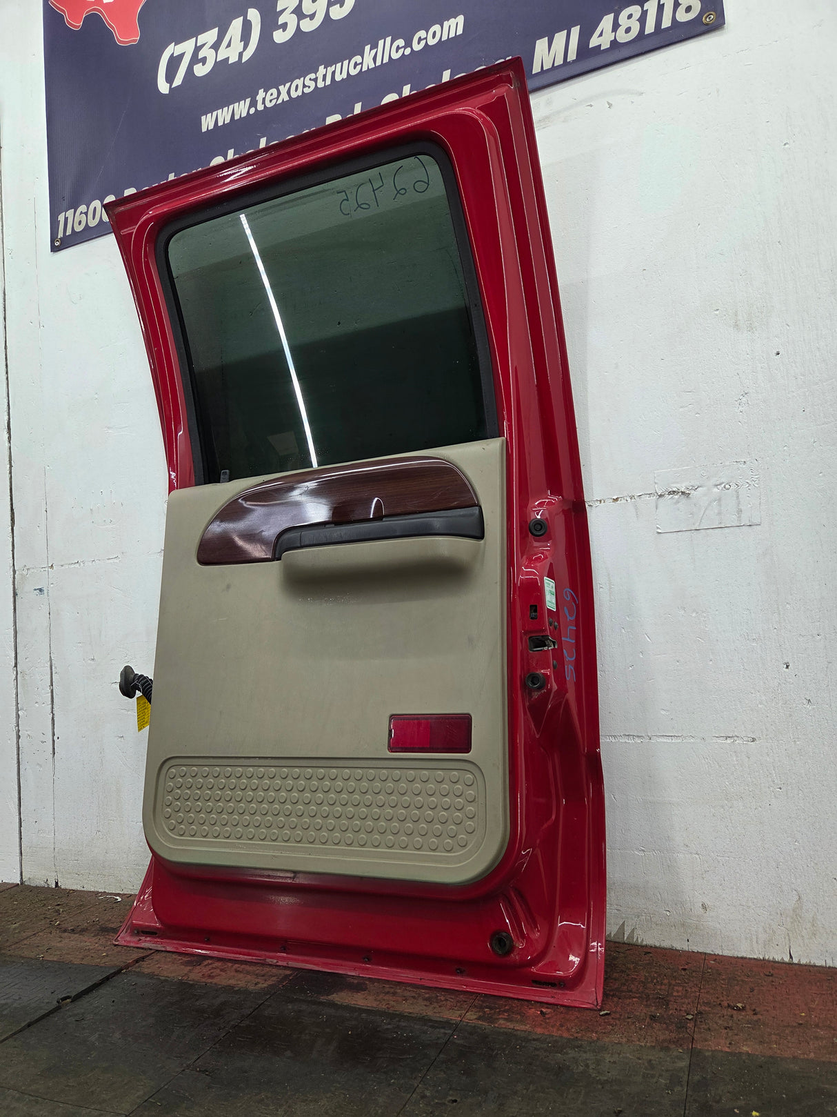 1999-2007 Ford Super Duty RH Passenger Side Rear Crew Cab Door F250 F350 F450 F550