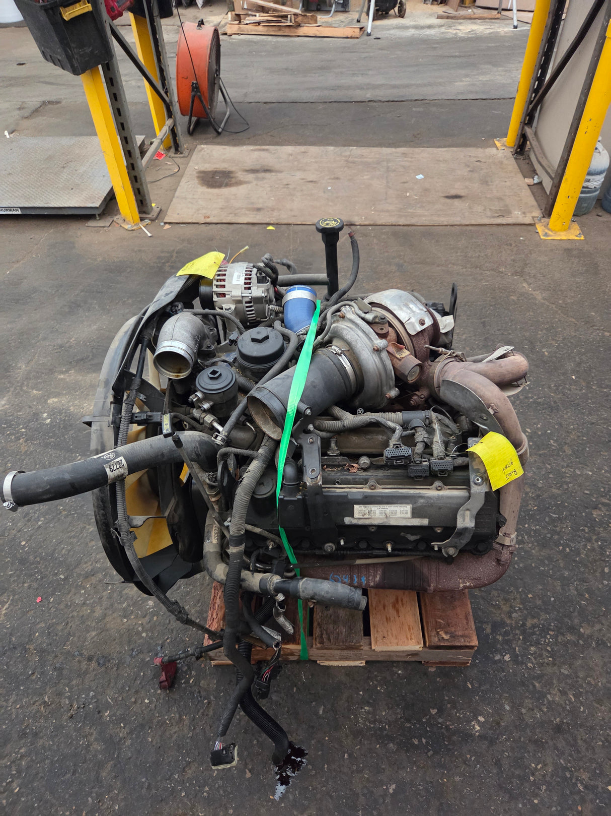 Late 2004 Ford 6.0L Power Stroke Diesel Engine Runs Great