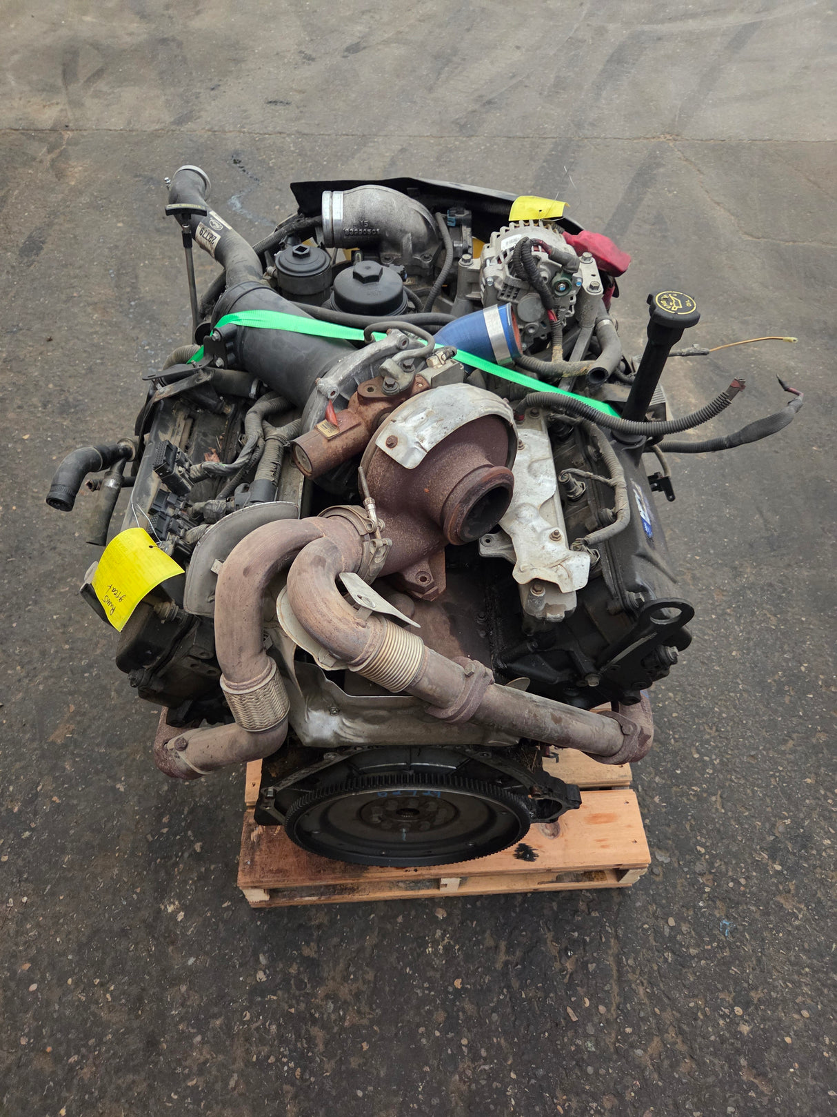 Late 2004 Ford 6.0L Power Stroke Diesel Engine Runs Great