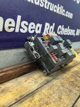 2003-2005 Chevrolet Silverado / GMC Sierra 1500 250 3500 Engine Bay Fuse Box - 15201928