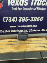 2003-2005 Chevrolet Silverado / GMC Sierra 1500 250 3500 Engine Bay Fuse Box - 15201928