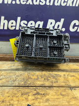 2003-2005 Chevrolet Silverado / GMC Sierra 1500 250 3500 Engine Bay Fuse Box - 15201928