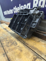 2003-2005 Chevrolet Silverado / GMC Sierra 1500 250 3500 Engine Bay Fuse Box - 15201928