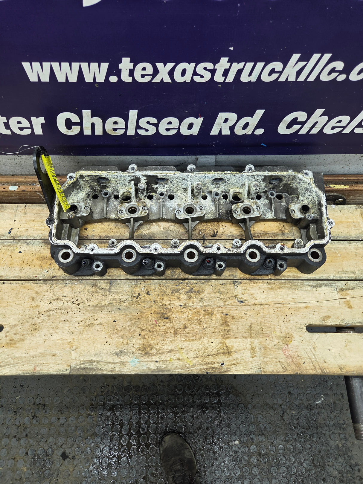 2004.5-2007 Genuine Ford Power Stroke 6.0L Diesel Rocker Box Arm Housing OEM 1843351C2