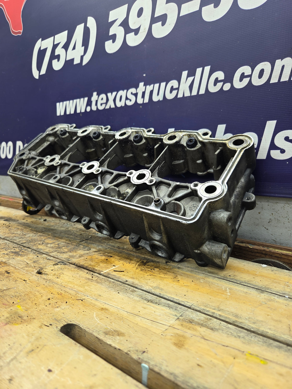 2004.5-2007 Genuine Ford Power Stroke 6.0L Diesel Rocker Box Arm Housing OEM 1843351C2