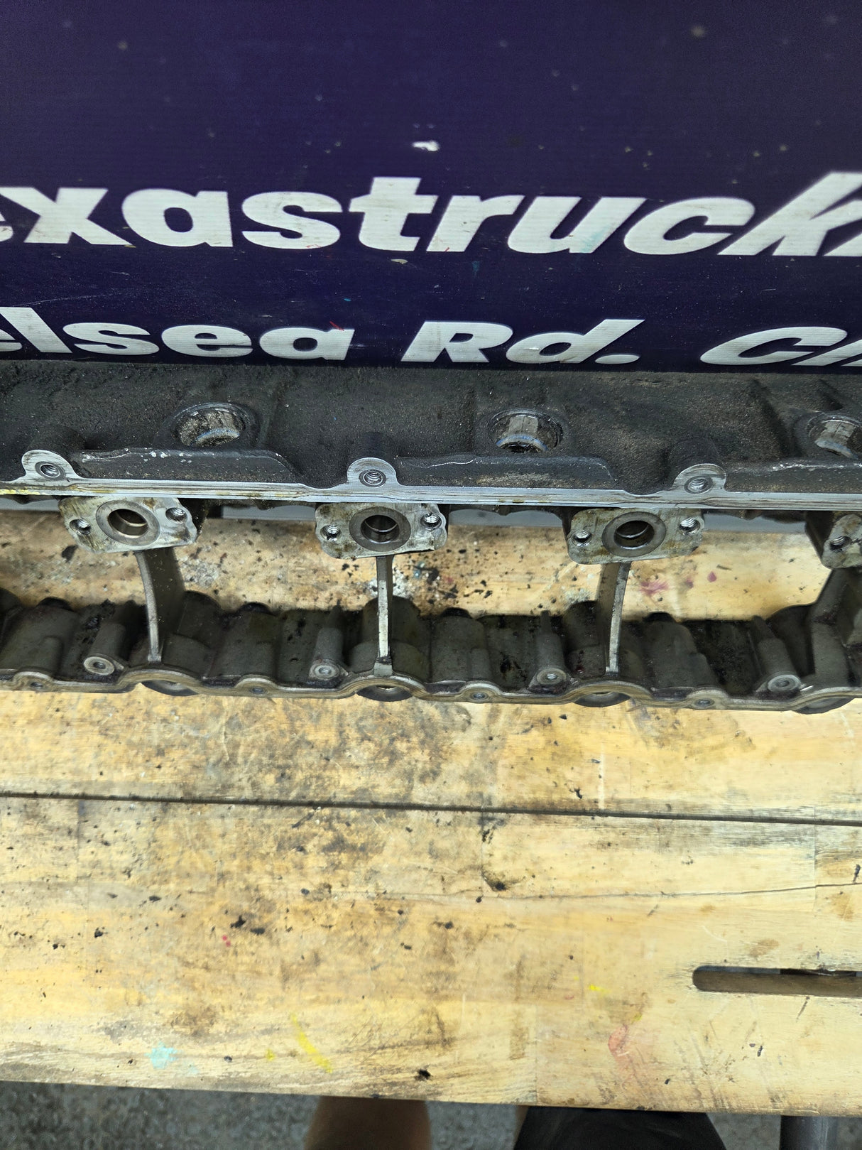 2003-2005 Genuine Ford Power Stroke 6.0L Diesel Rocker Box Arm Housing OEM 1843351C2