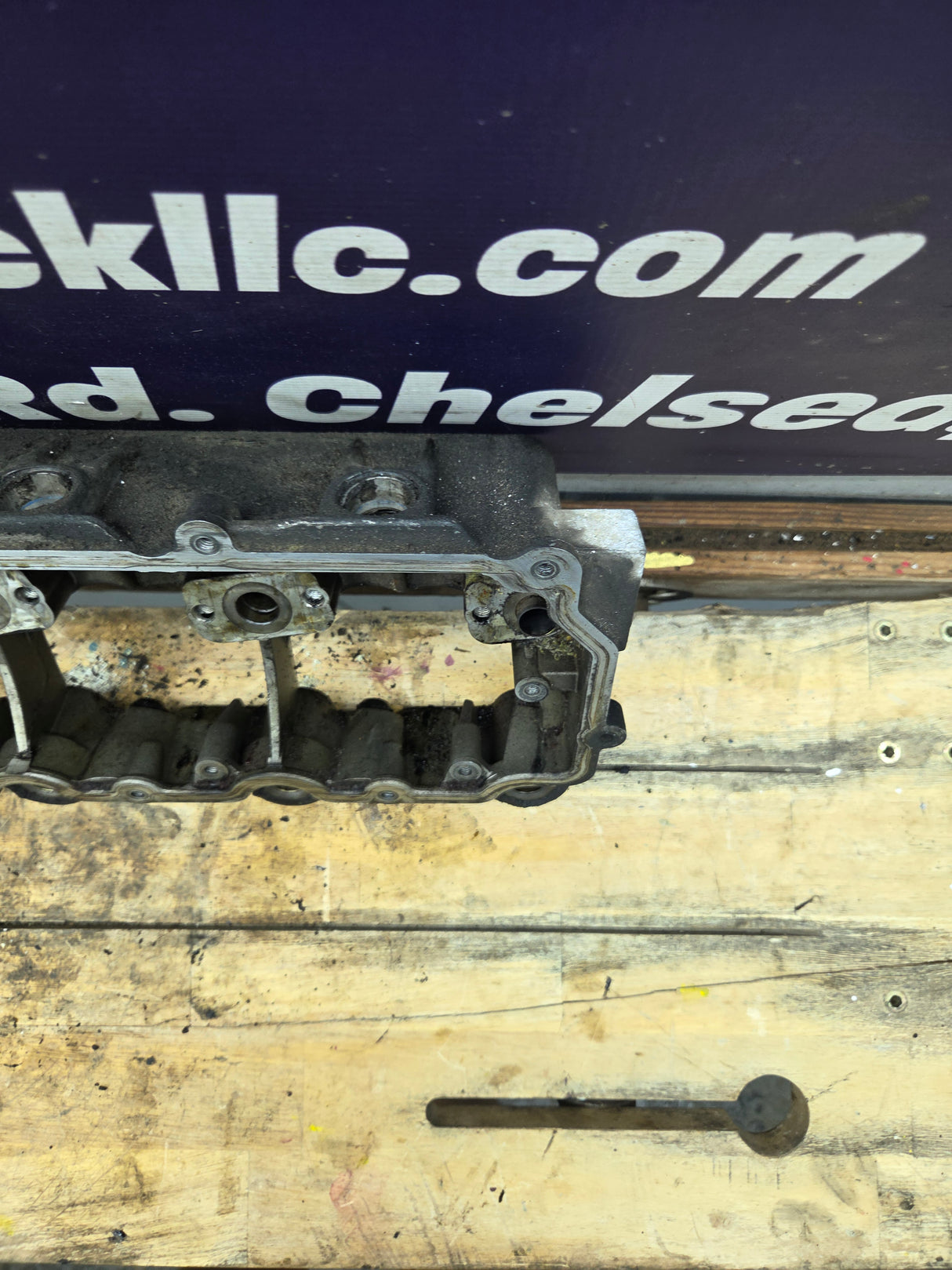 2003-2005 Genuine Ford Power Stroke 6.0L Diesel Rocker Box Arm Housing OEM 1843351C2