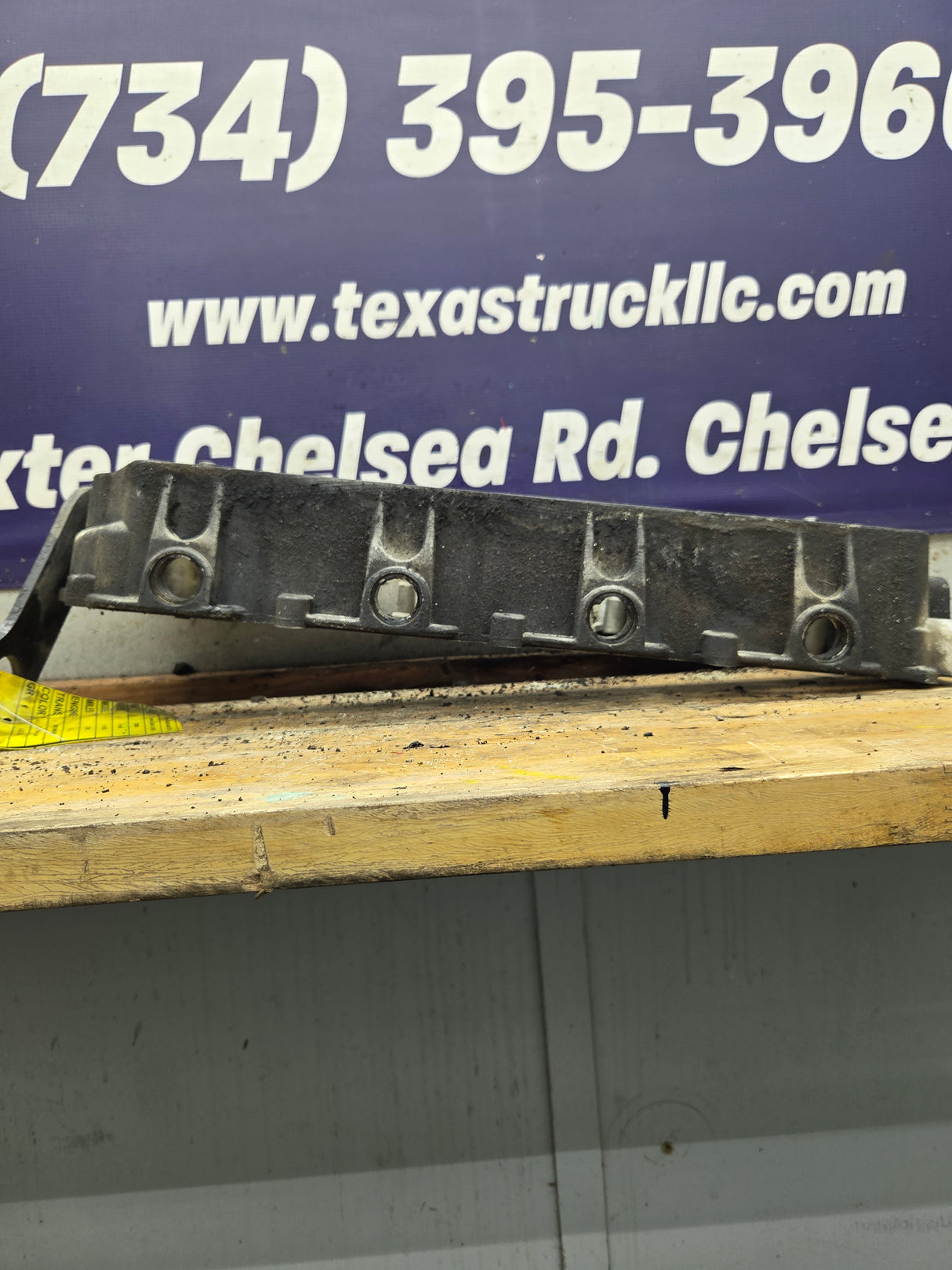 2003-2005 Genuine Ford Power Stroke 6.0L Diesel Rocker Box Arm Housing OEM 1843351C2