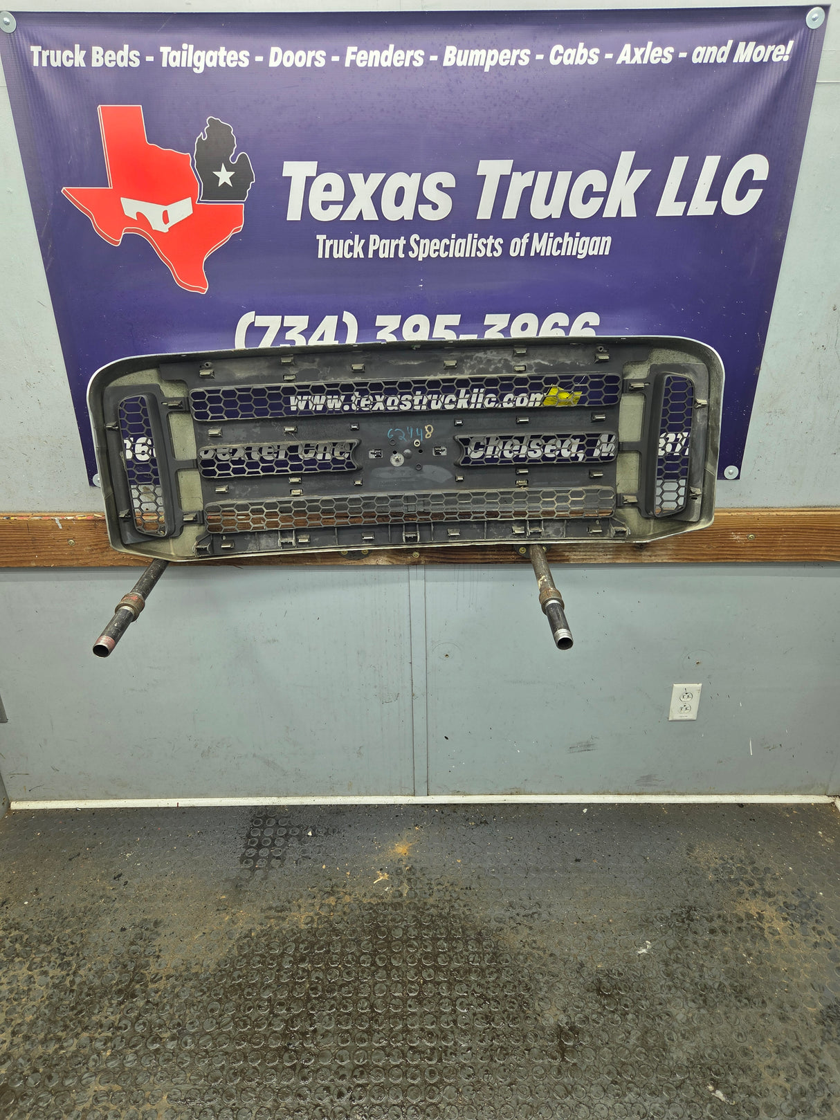 2005-2007 Ford Super Duty OEM Chrome Grill F250 F350 F450 F550 5C34-8200-BDW