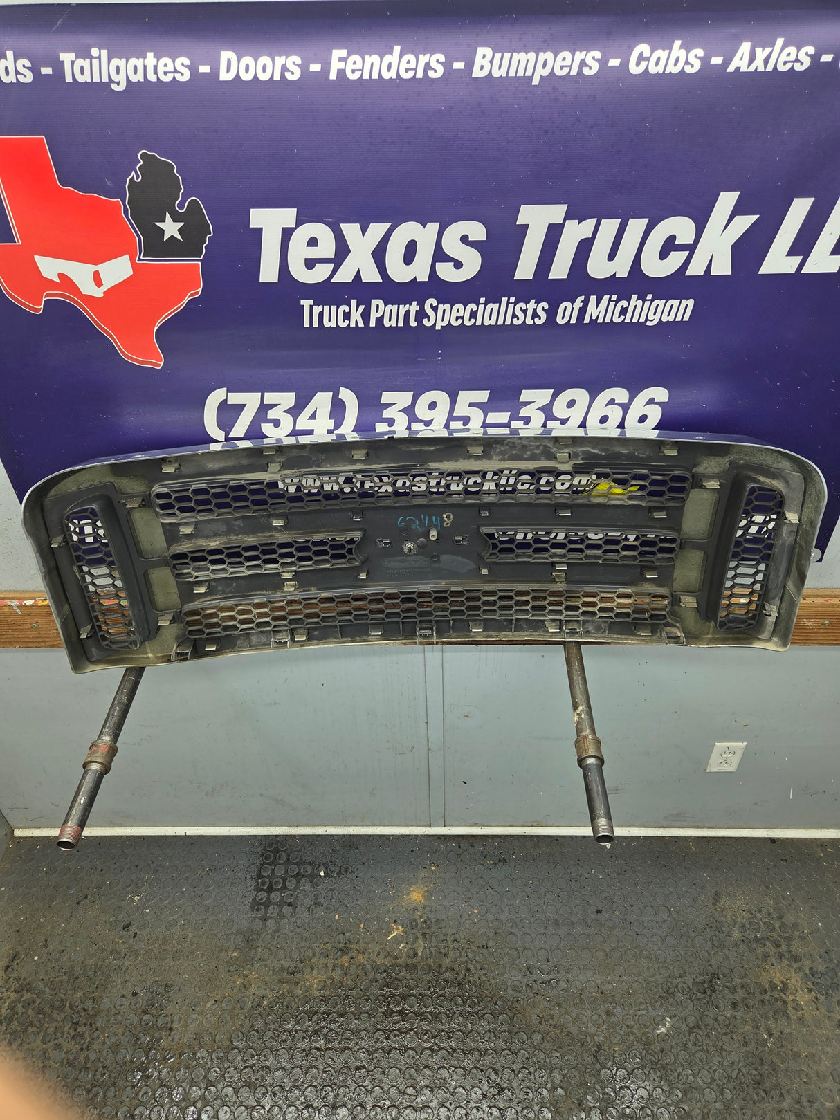 2005-2007 Ford Super Duty OEM Chrome Grill F250 F350 F450 F550 5C34-8200-BDW
