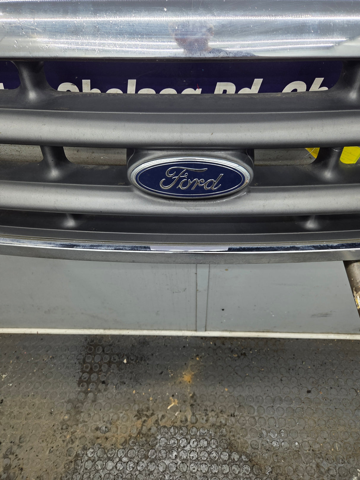 1999-2004 Ford Super Duty Excursion Chrome Grill F250 F350 F450 F550