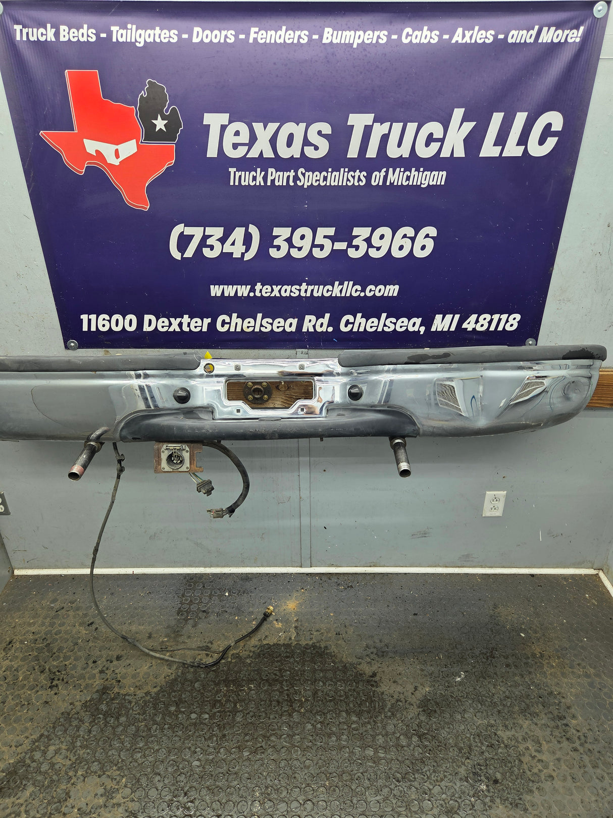 1999-2007 Ford Super Duty F250 F350 F450 F550 Rear Bumper