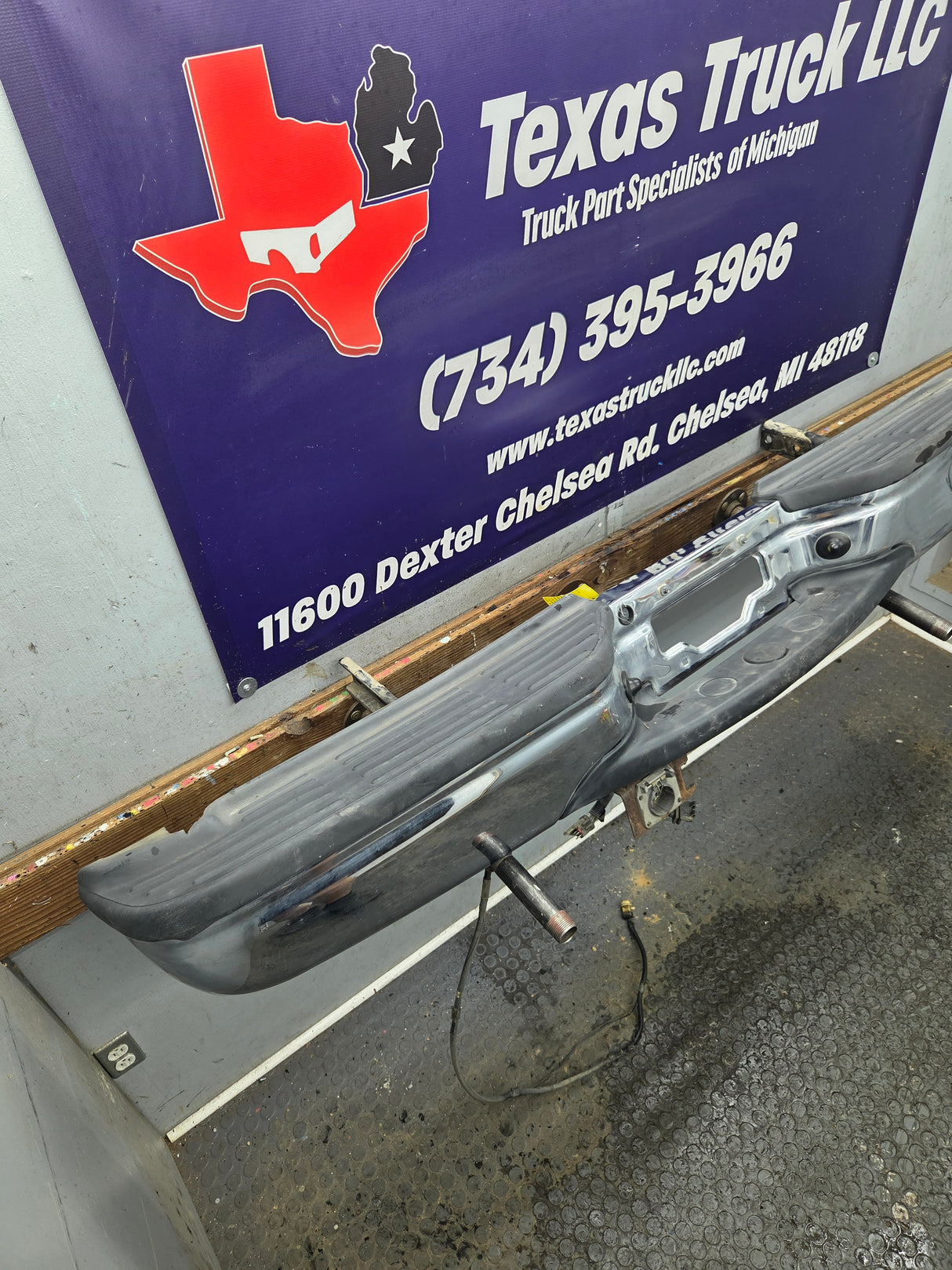 1999-2007 Ford Super Duty F250 F350 F450 F550 Rear Bumper