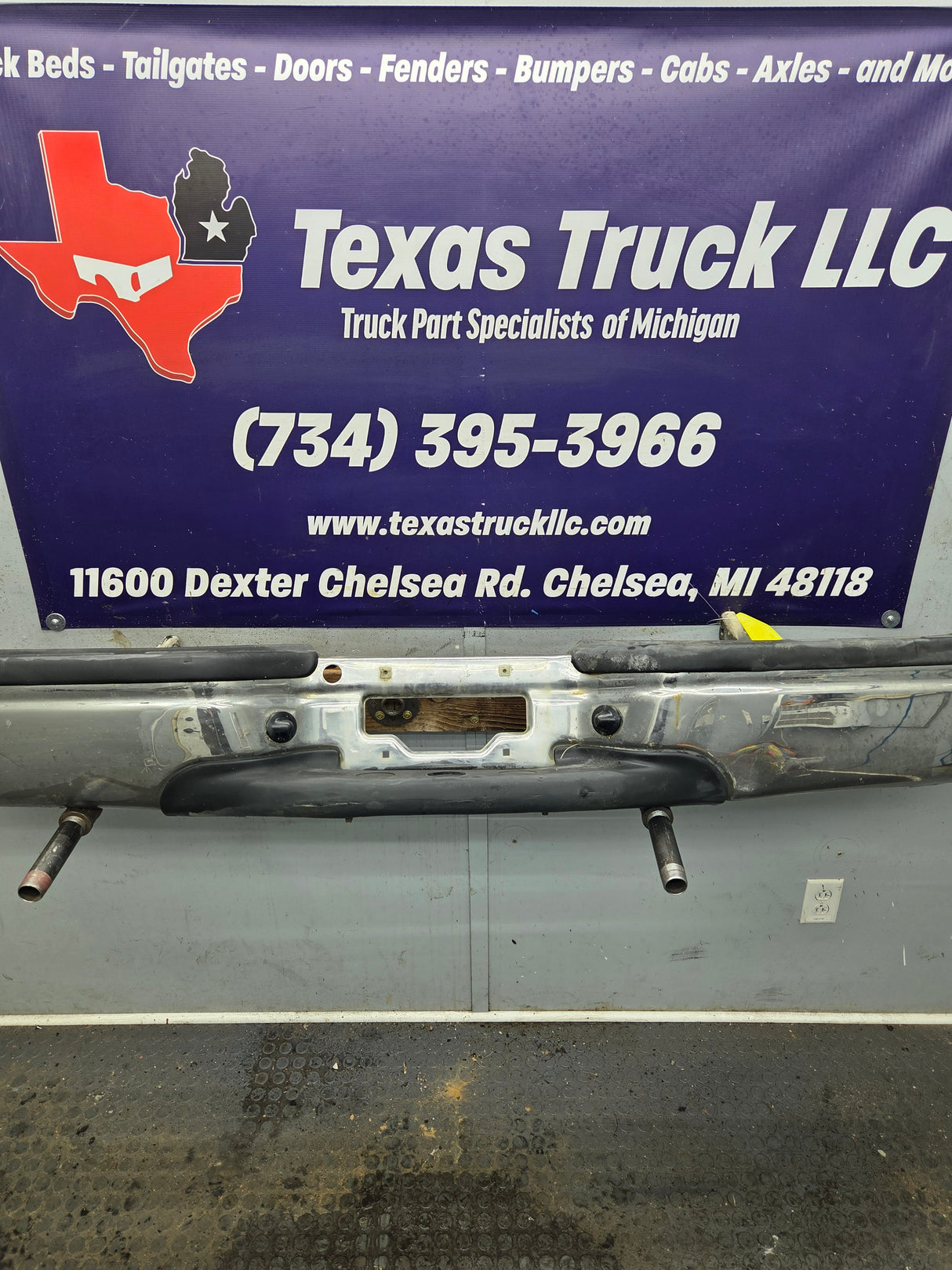 1999-2007 Ford Super Duty F250 F350 F450 F550 Rear Bumper