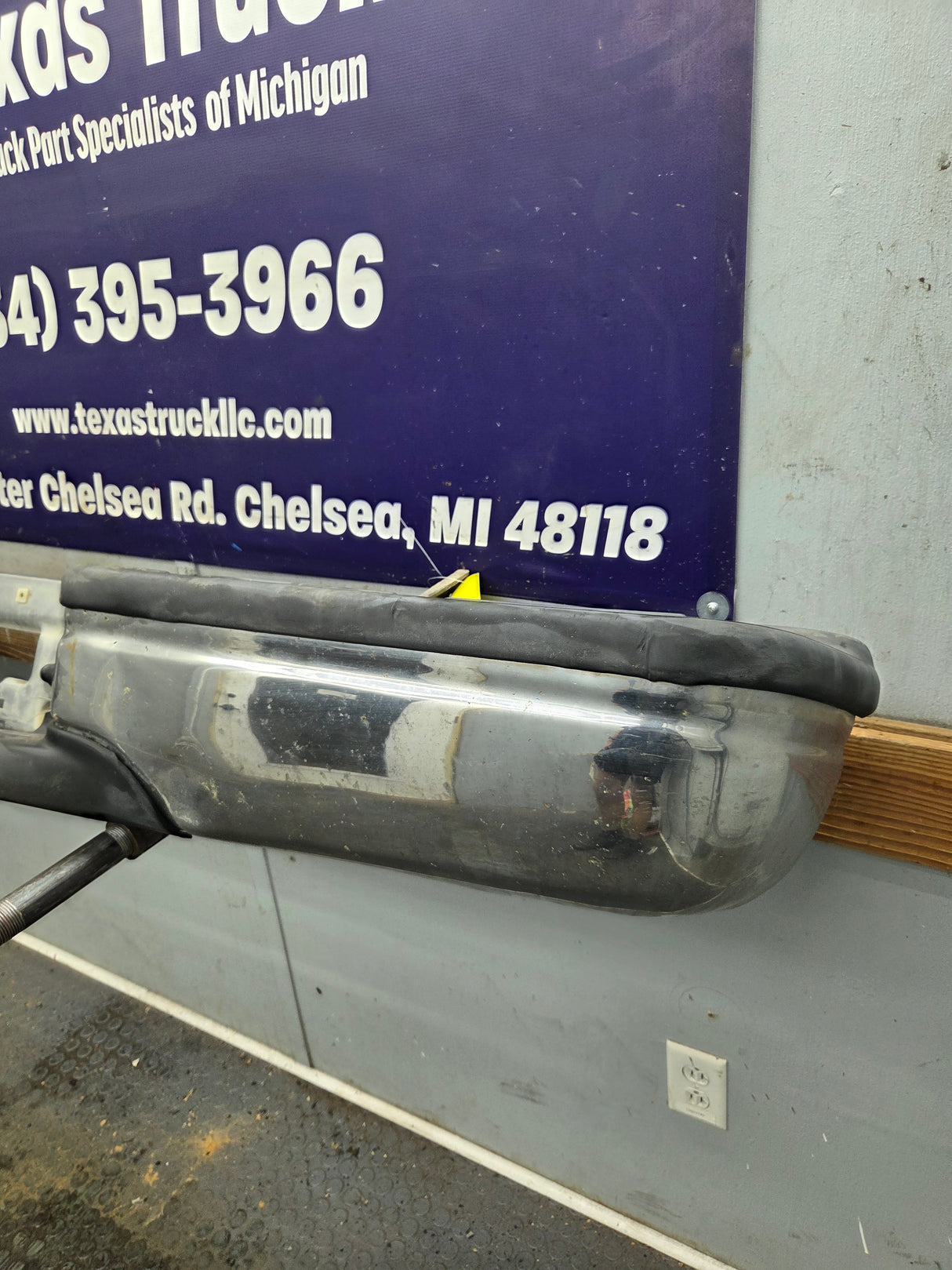 1999-2007 Ford Super Duty F250 F350 F450 F550 Rear Bumper
