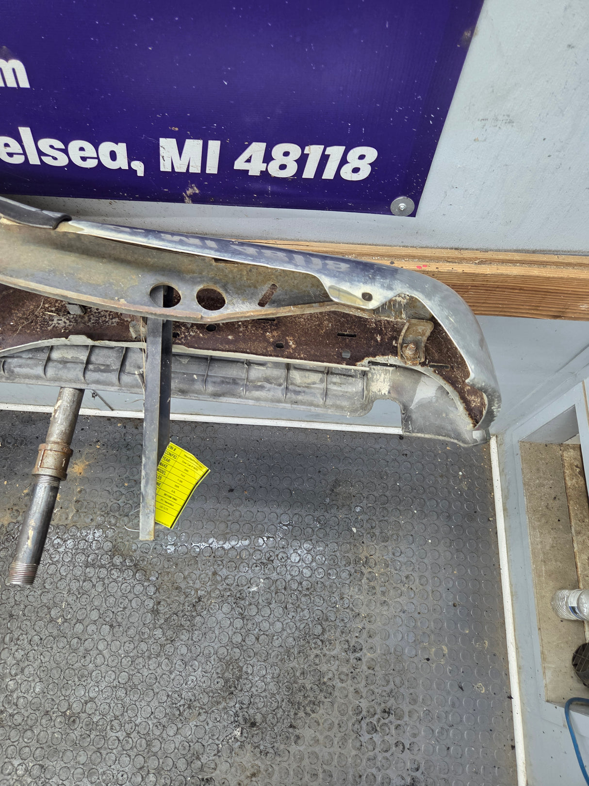 1999-2007 Ford Super Duty F250 F350 F450 F550 Rear Bumper