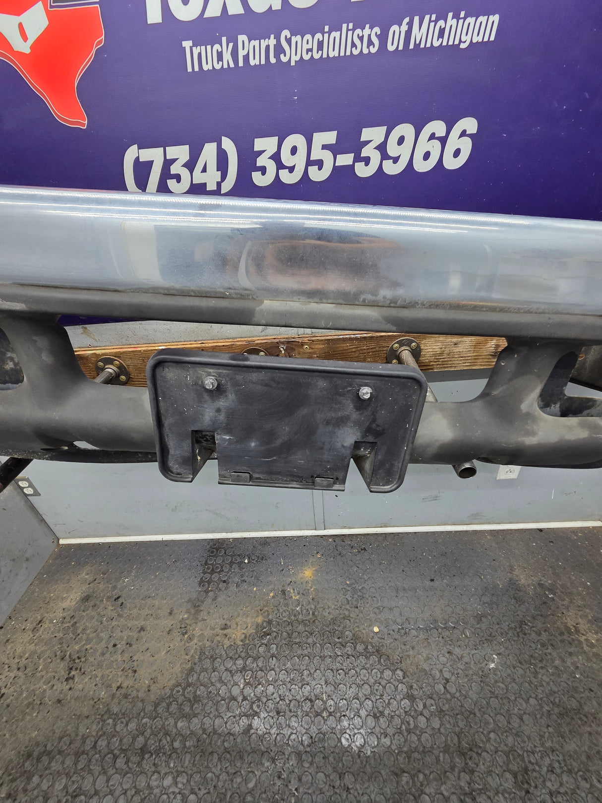 1999-2004 Ford Super Duty F250 F350 F450 F550 Excursion Front Bumper