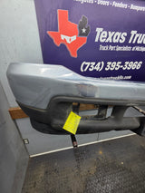 1999-2004 Ford Super Duty F250 F350 F450 F550 Excursion Front Bumper