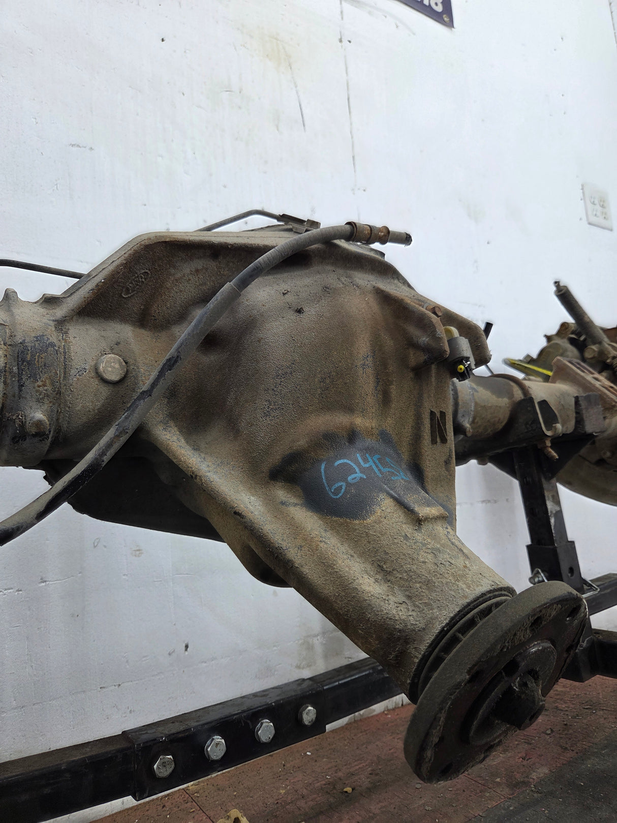 2005-2007 Ford Super Duty F250 F350 SRW Rear Axle 3.73 Gear Ratio 292k Miles