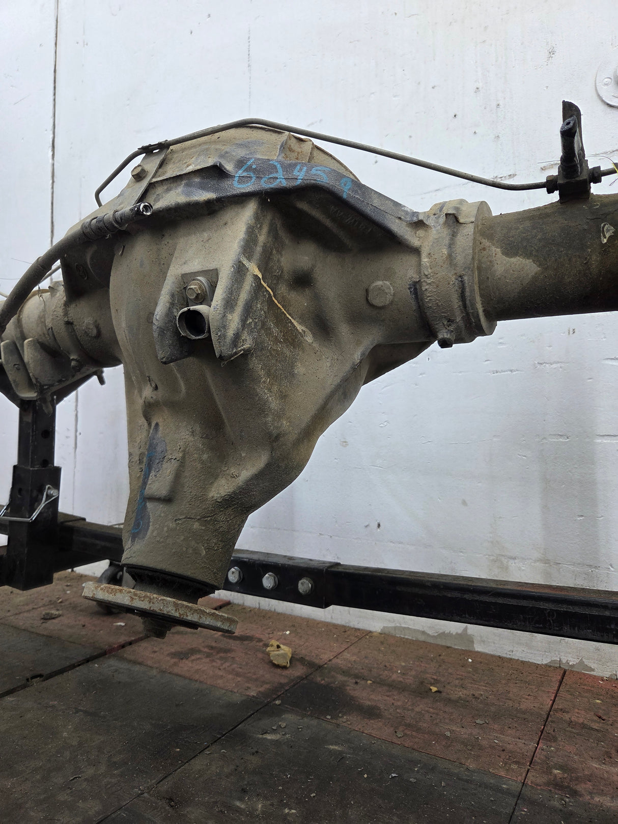 2002-2004 Ford Super Duty F250 F350 SRW Rear Axle 3.73 Gear Ratio 360k miles