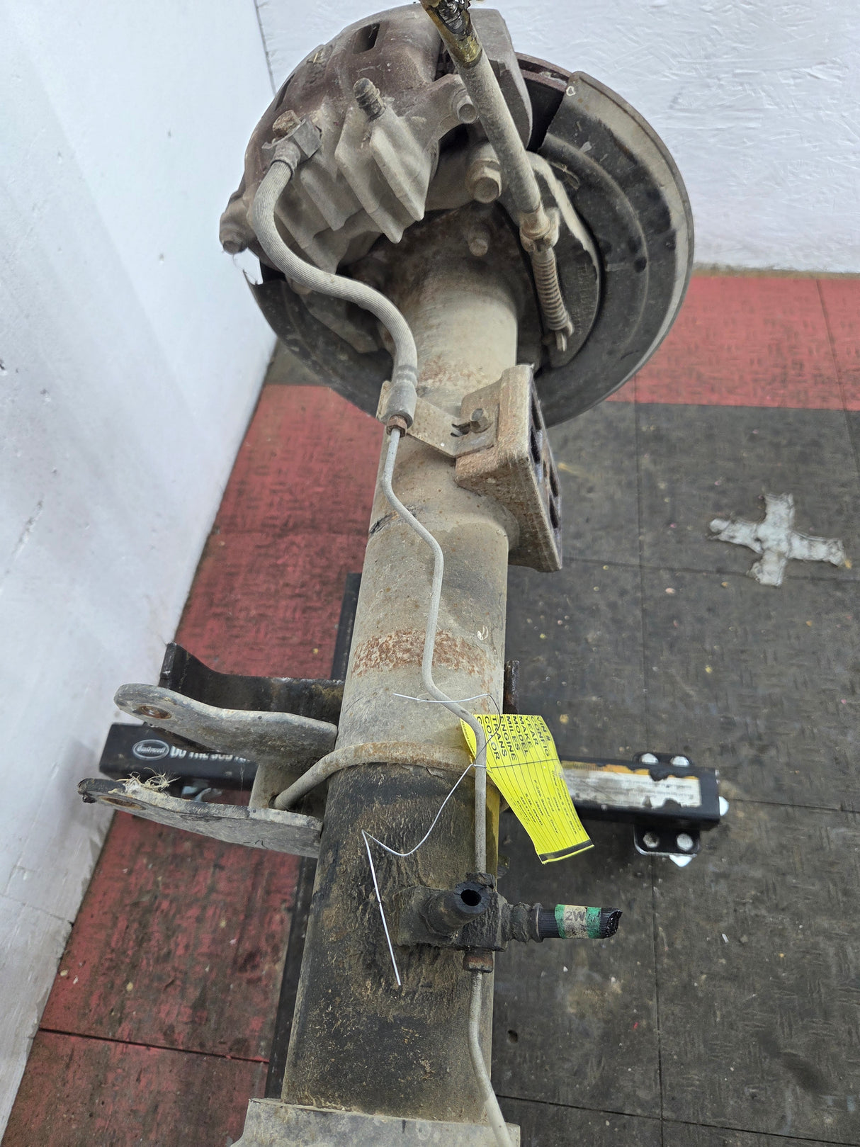 2002-2004 Ford Super Duty F250 F350 SRW Rear Axle 3.73 Gear Ratio 360k miles