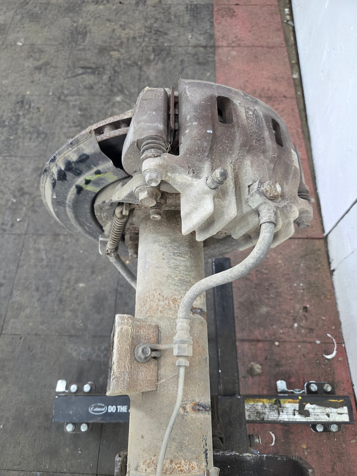 2002-2004 Ford Super Duty F250 F350 SRW Rear Axle 3.73 Gear Ratio 360k miles