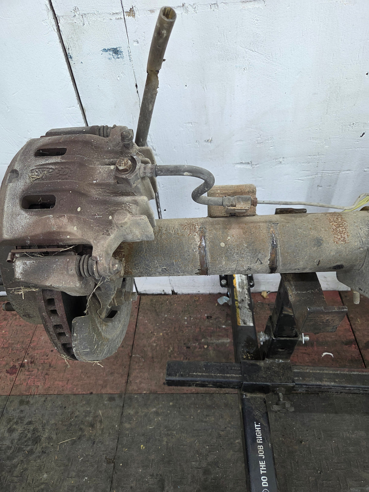 2002-2004 Ford Super Duty F250 F350 SRW Rear Axle 3.73 Gear Ratio 360k miles