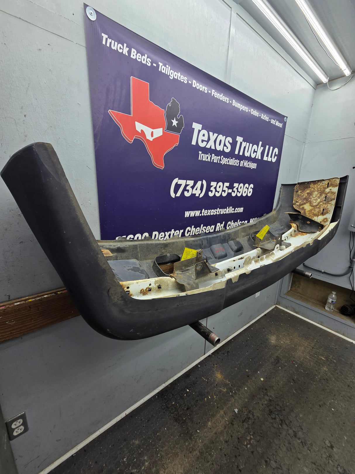 2003-2007 Chevrolet Silverado 2500HD 3500HD 'Cateye' Front Bumper