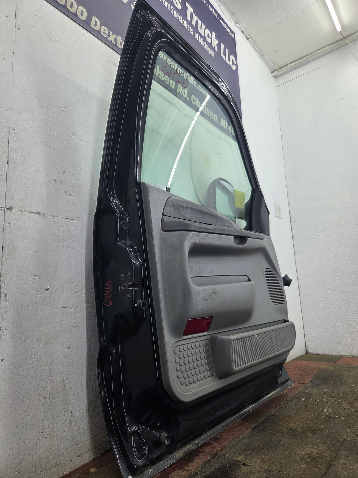 1999-2007 Ford Super Duty LH Driver Side Front Door F250 F350 F450 F550