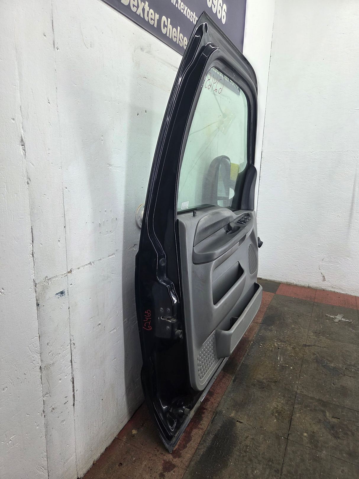 1999-2007 Ford Super Duty LH Driver Side Front Door F250 F350 F450 F550