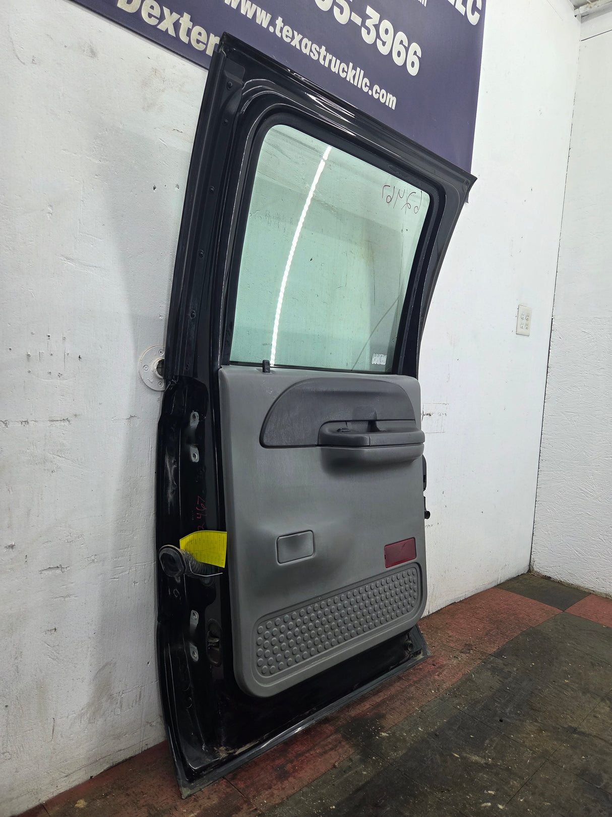 1999-2007 Ford Super Duty RH Passenger Side Rear Crew Cab Door F250 F350 F450 F550