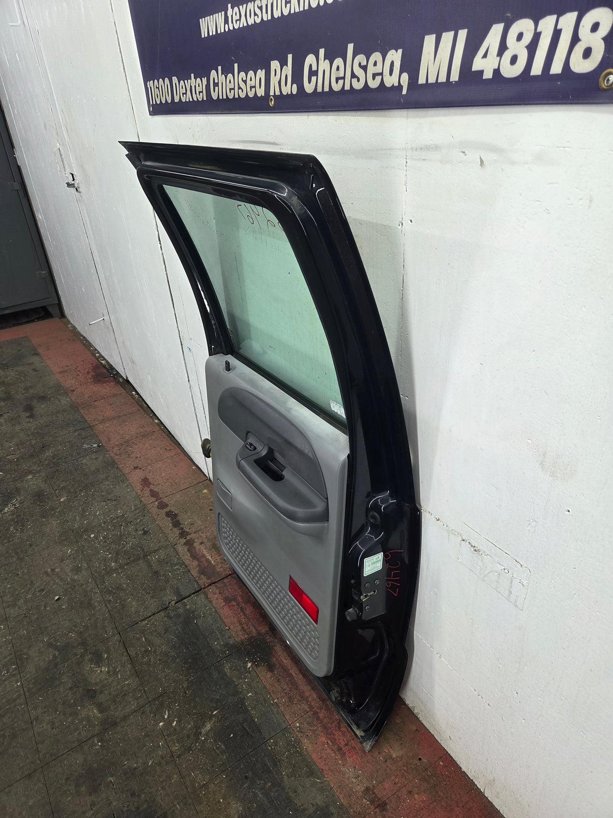1999-2007 Ford Super Duty RH Passenger Side Rear Crew Cab Door F250 F350 F450 F550