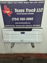 2017-2022 Ford F250 F350 F450 F550 Super Duty Tailgate - Oxford White